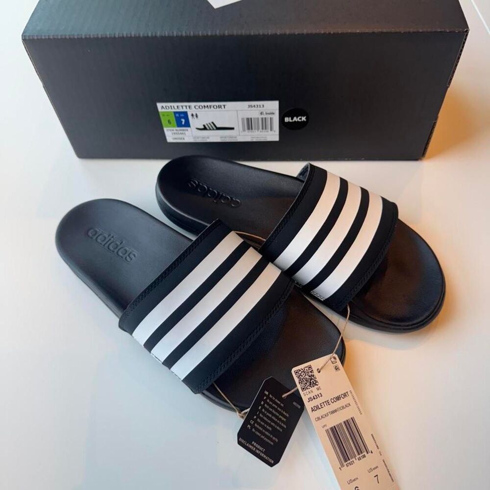 Adidas Unisex Black Slides Men's 6/ Woman's 7